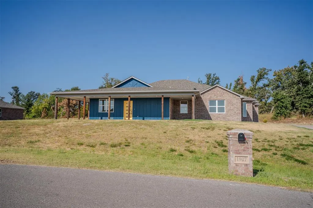 Front exterior — 1907 Kalidy Drive, Choctaw, OK 73020