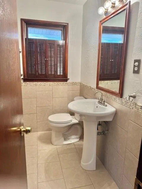 Photo 6 — 128 W Jarman Drive, Oklahoma City, OK 73110
