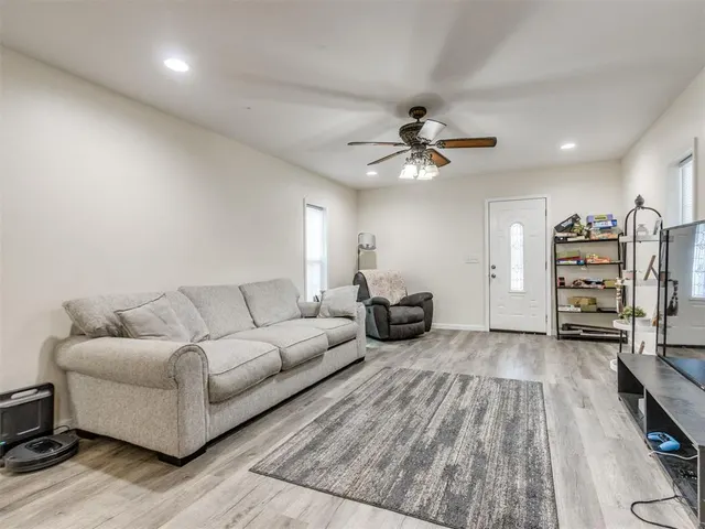 Photo 6 — 309 S Pybas Street, Washington, OK 73093