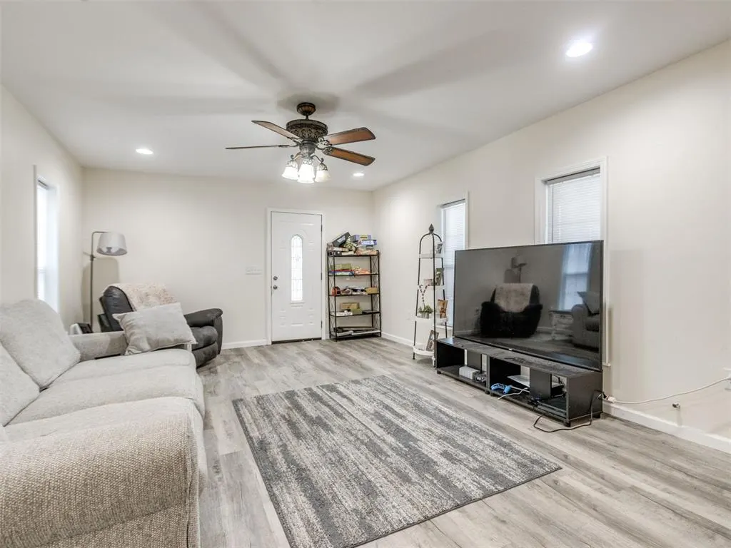 Photo 7 — 309 S Pybas Street, Washington, OK 73093