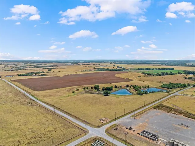 Photo 4 — 3500 NE Hefner Road, El Reno, OK 73036