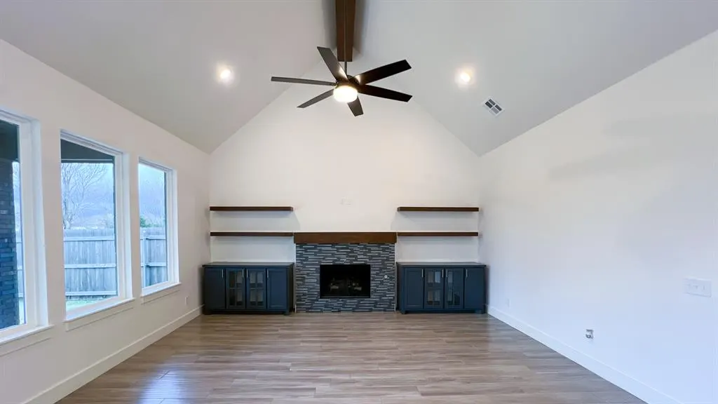 Photo 9 — 621 E Barajas Terrace, Mustang, OK 73064