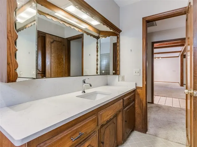 Photo 8 — 6800 N Libby Avenue, Oklahoma City, OK 73132