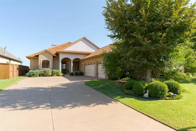 Photo 2 — 16772 Little Leaf Lane, Edmond, OK 73012