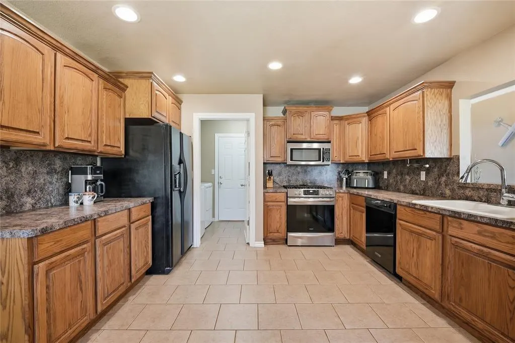 Photo 2 — 8133 Woodhue Drive, Oklahoma City, OK 73135