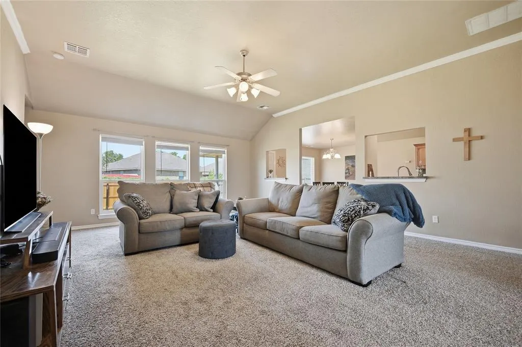 Photo 3 — 8133 Woodhue Drive, Oklahoma City, OK 73135