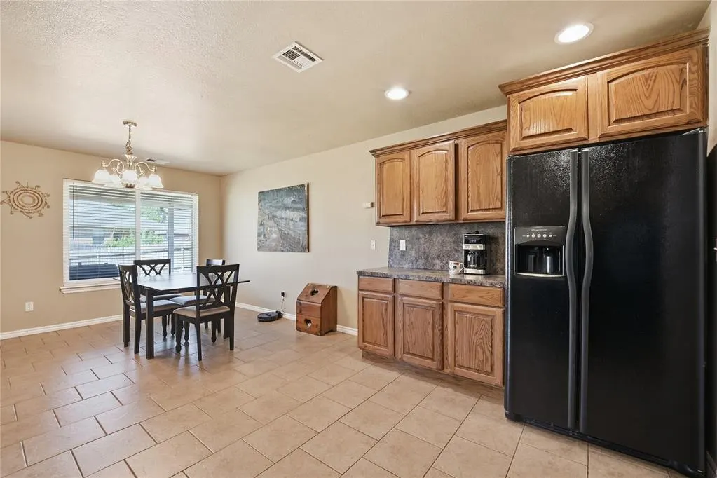 Photo 13 — 8133 Woodhue Drive, Oklahoma City, OK 73135