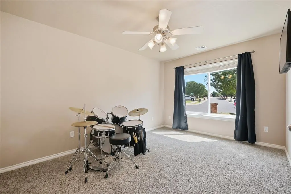 Photo 23 — 8133 Woodhue Drive, Oklahoma City, OK 73135