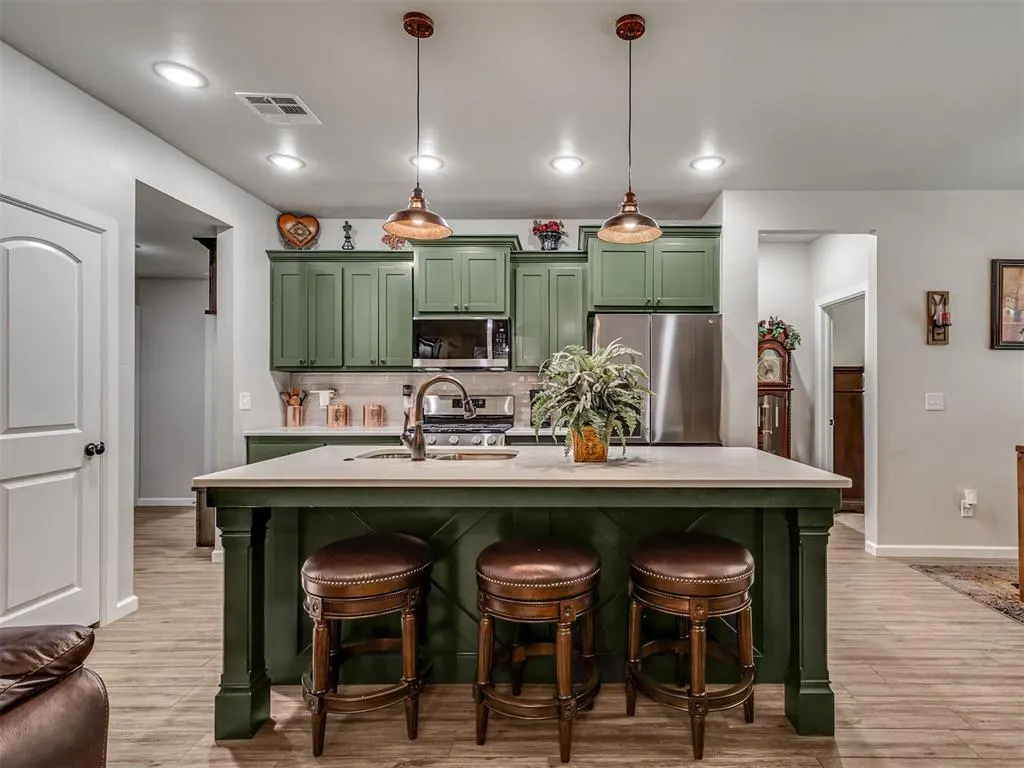 Photo 11 — 2416 Creek Side Circle, Oklahoma City, OK 73160