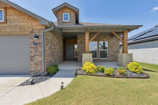 Photo 5 — 8617 Ricard Drive, Oklahoma City, OK 73135