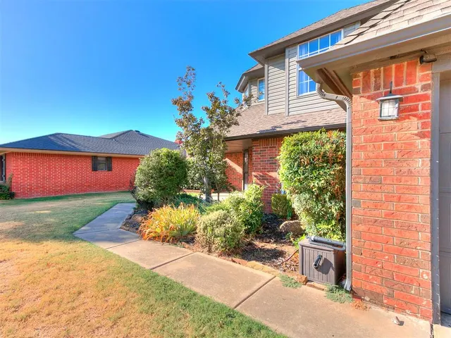Photo 6 — 8221 NW 99th Street, Oklahoma City, OK 73162