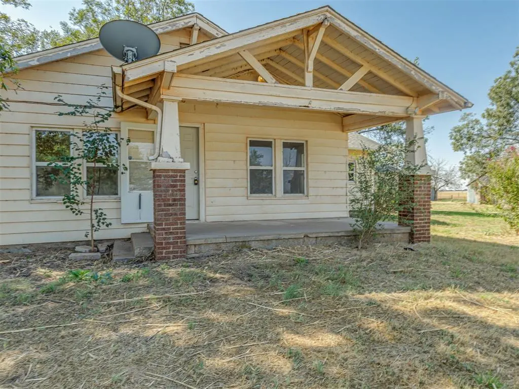 Photo 5 — 18198 E 680 Road, Crescent, OK 73028