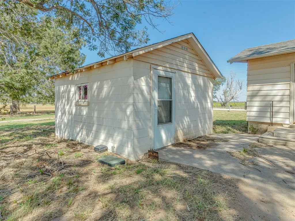 Photo 32 — 18198 E 680 Road, Crescent, OK 73028