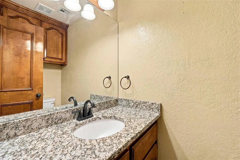 Photo 39 — 1607 SW Edward Circle, Lawton, OK 73505