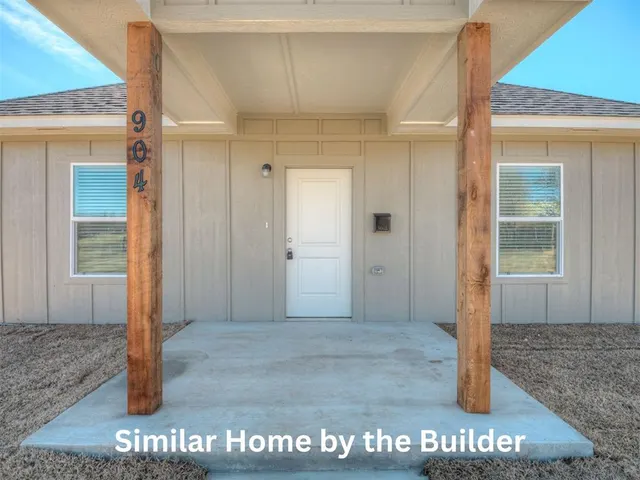Photo 4 — 1713 SW 13th Street, Lawton, OK 73501