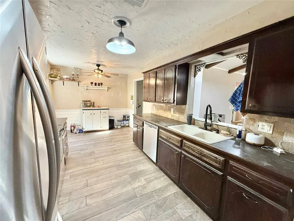 Photo 9 — 17 Oak Hill Road, Shawnee, OK 74804