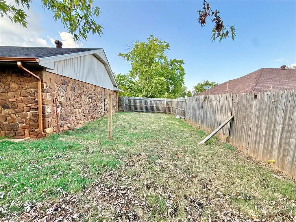 Photo 28 — 17 Oak Hill Road, Shawnee, OK 74804
