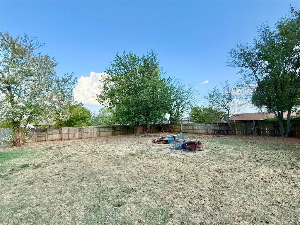 Photo 31 — 17 Oak Hill Road, Shawnee, OK 74804