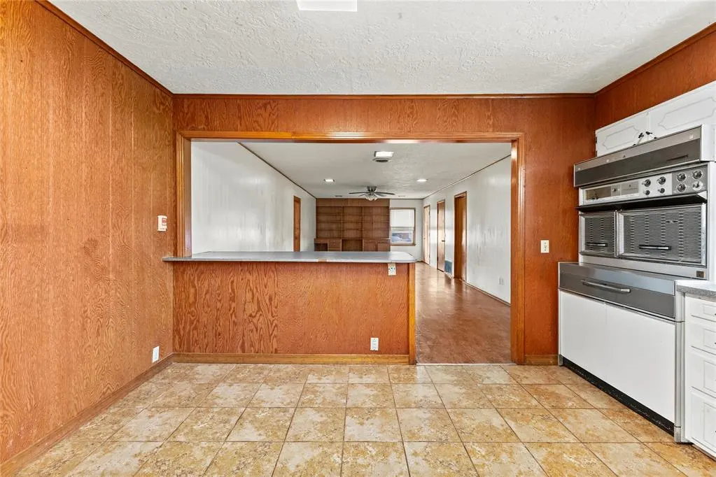 Photo 7 — 1009 N Illinois Street, Weatherford, OK 73096