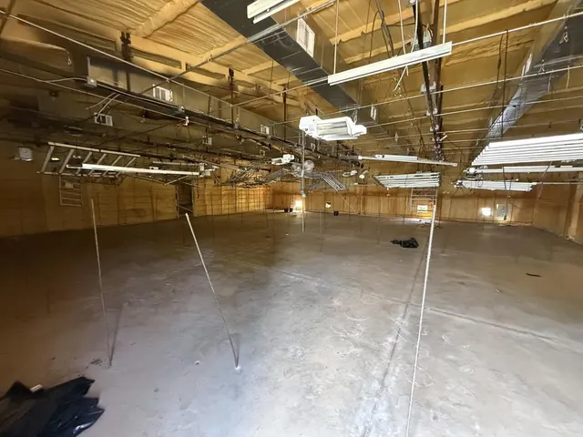 Photo 2 — 28516 N County Road 3170, Elmore City, OK 73433