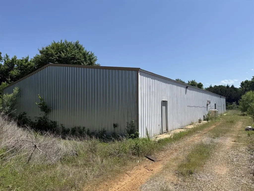 Photo 3 — 28516 N County Road 3170, Elmore City, OK 73433