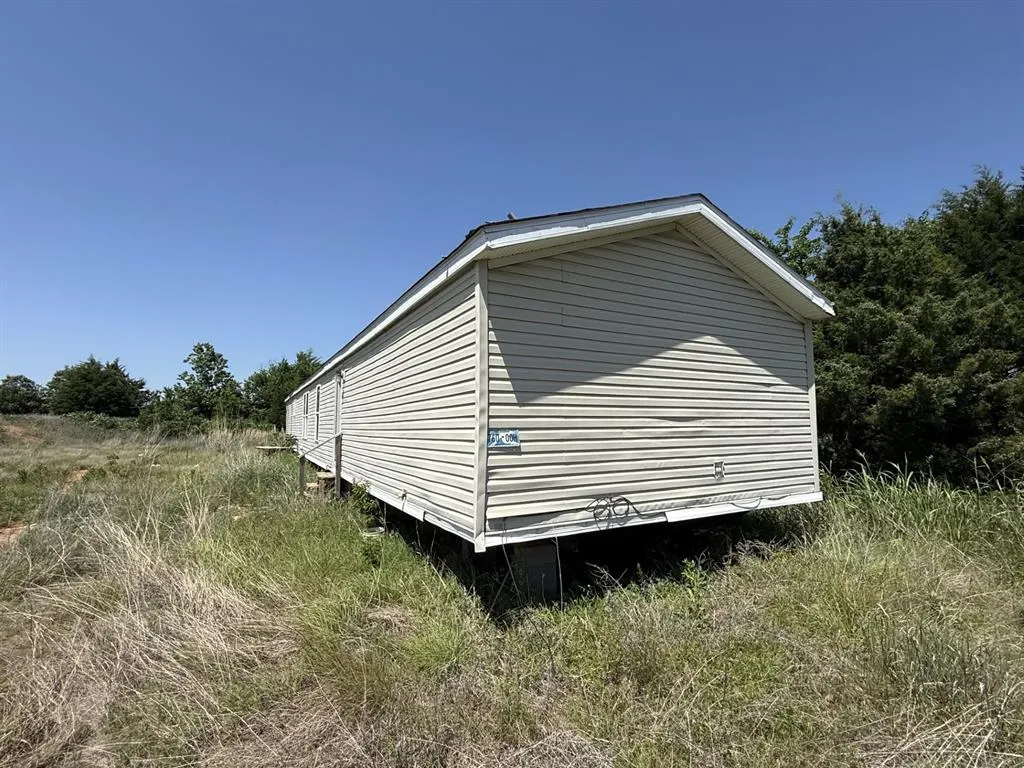 Photo 7 — 28516 N County Road 3170, Elmore City, OK 73433