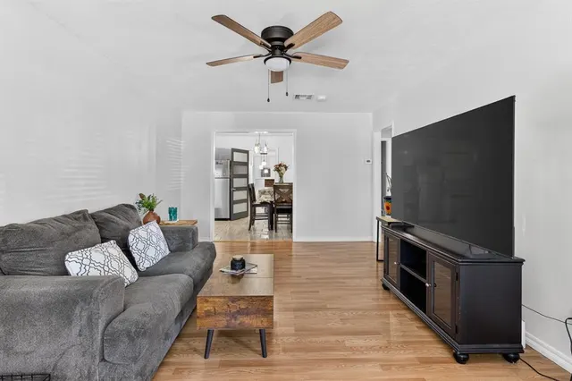 Photo 4 — 3939 NW 27th Street, Oklahoma City, OK 73107