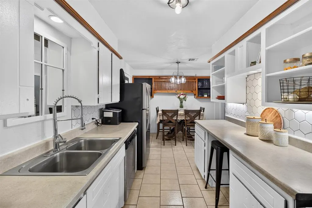 Photo 9 — 3939 NW 27th Street, Oklahoma City, OK 73107