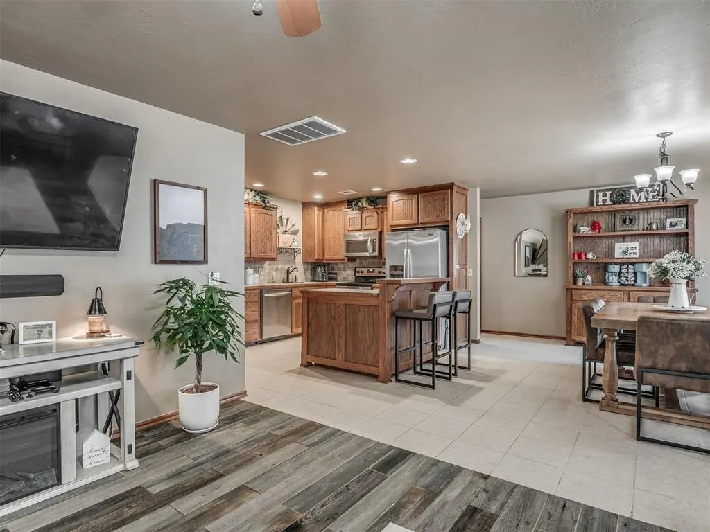 Photo 7 — 958 Cotswold Court, Blanchard, OK 73010
