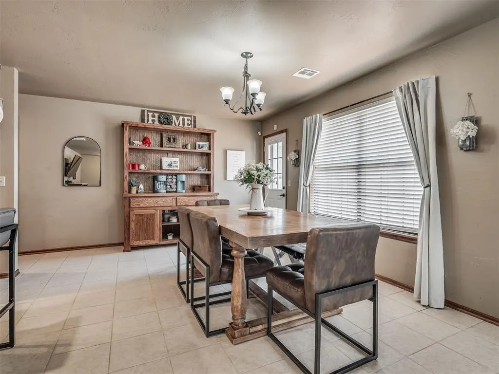 Photo 16 — 958 Cotswold Court, Blanchard, OK 73010