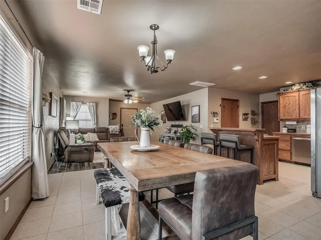 Photo 19 — 958 Cotswold Court, Blanchard, OK 73010