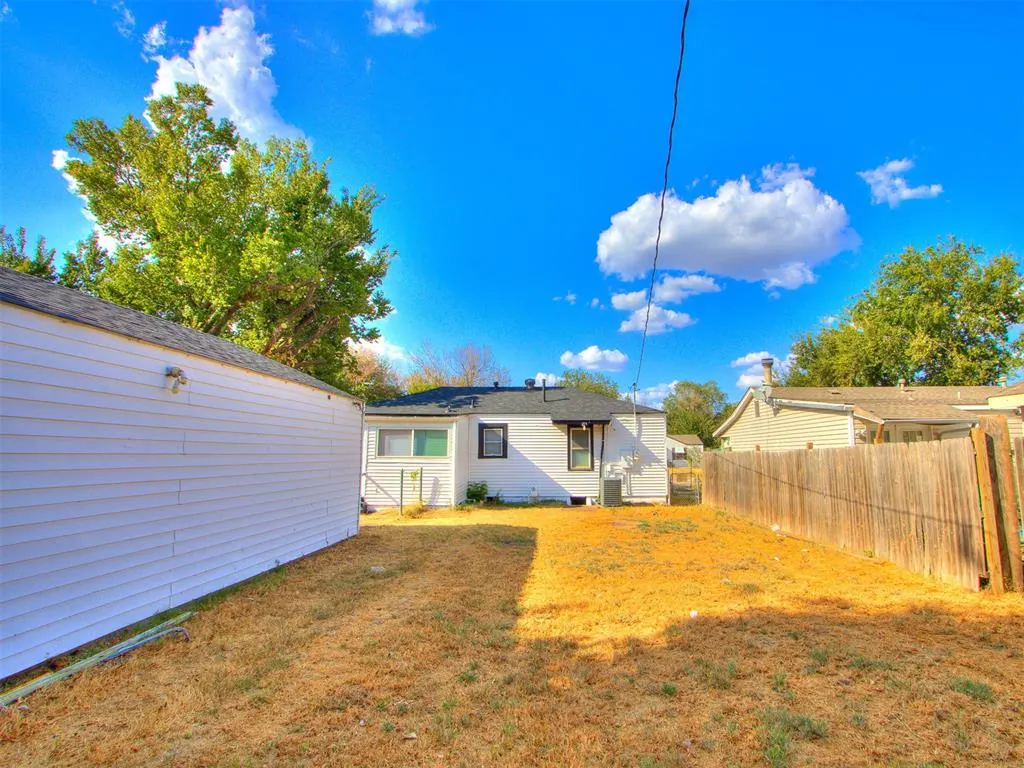 Photo 4 — 3028 SW 26th Street, Oklahoma City, OK 73108