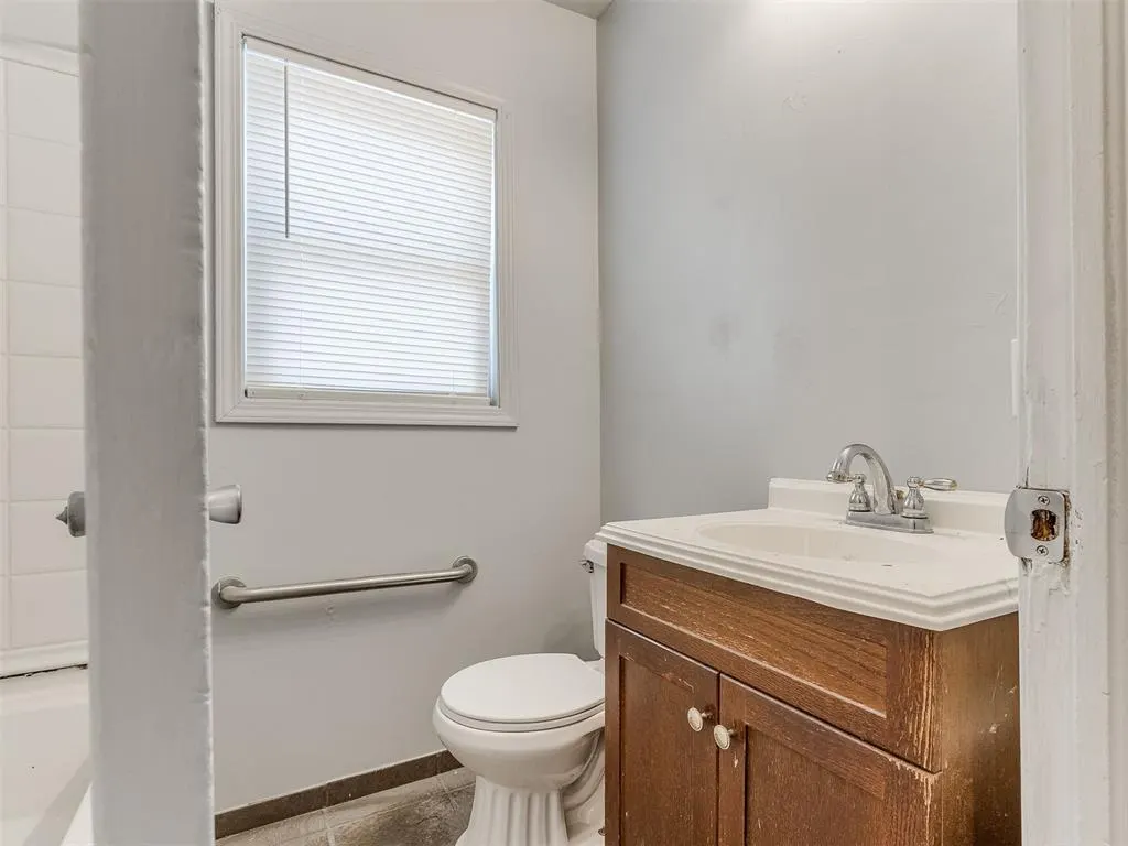 Photo 9 — 3028 SW 26th Street, Oklahoma City, OK 73108