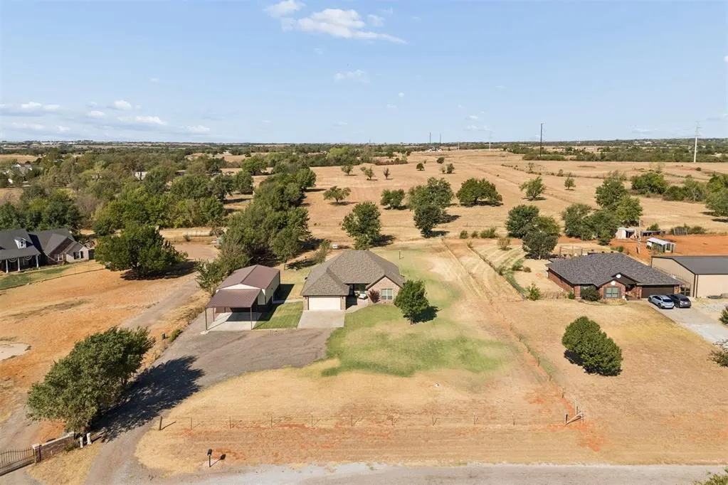 Photo 3 — 1380 County Street 2965 Street, Blanchard, OK 73010