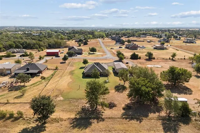 Photo 4 — 1380 County Street 2965 Street, Blanchard, OK 73010