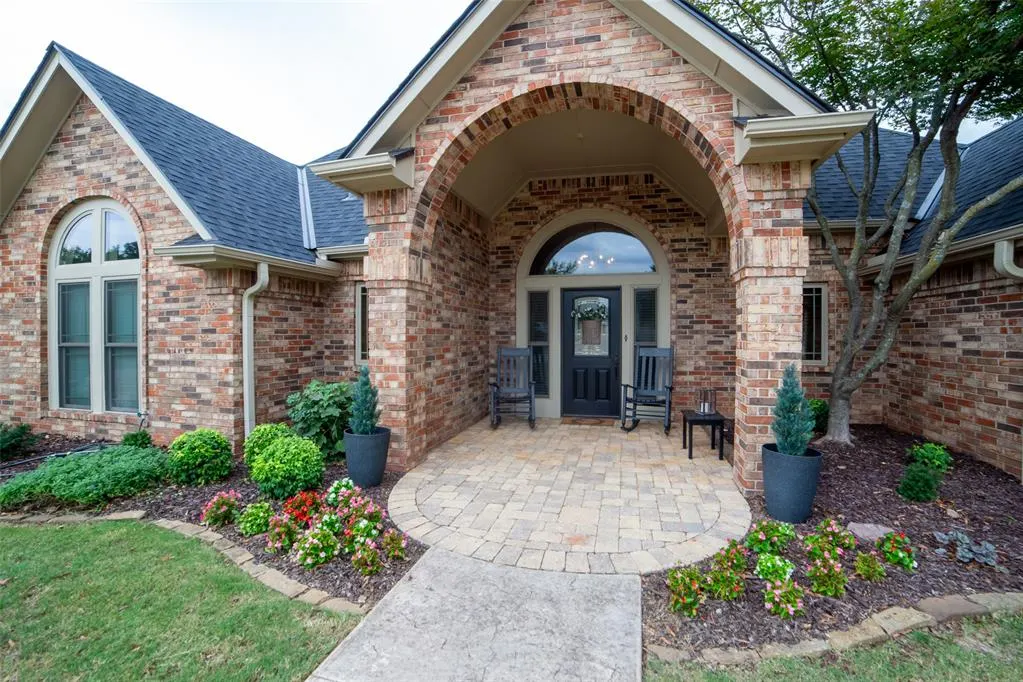 Photo 3 — 304 Timberdale Terrace, Edmond, OK 73034