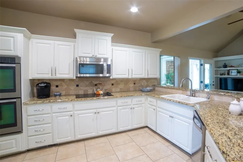 Photo 8 — 304 Timberdale Terrace, Edmond, OK 73034