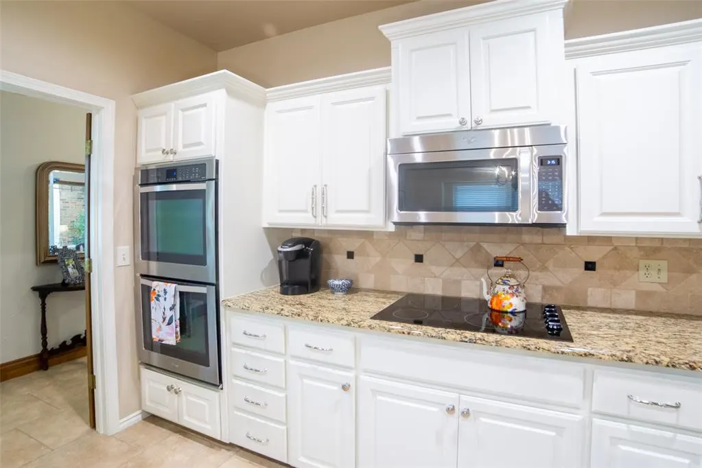 Photo 10 — 304 Timberdale Terrace, Edmond, OK 73034