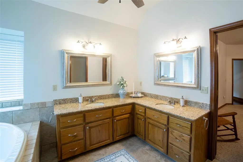 Photo 19 — 304 Timberdale Terrace, Edmond, OK 73034