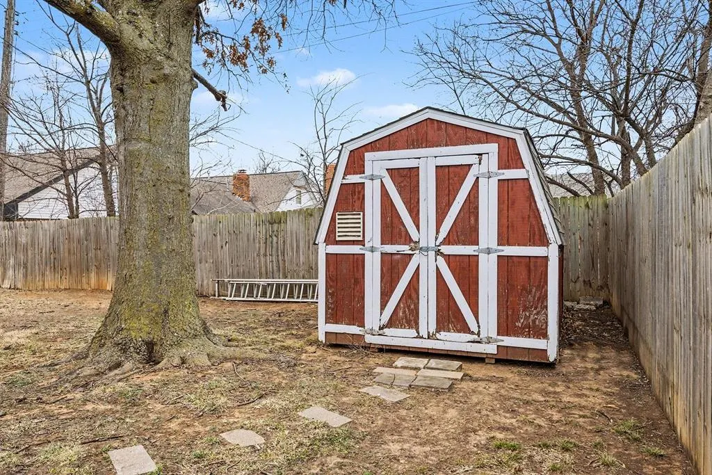 Photo 27 — 2205 Bellaire Drive, Moore, OK 73160