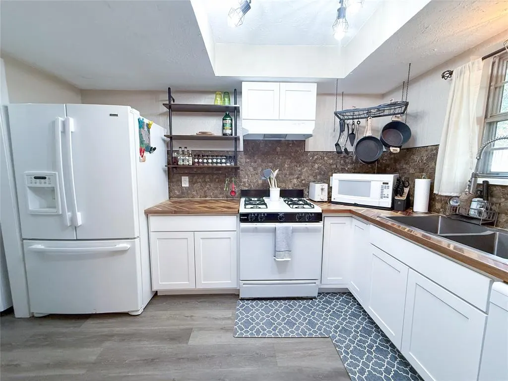 Photo 21 — 2112 Oakvista Circle, Norman, OK 73071