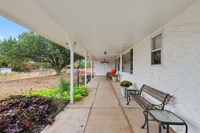 Photo 4 — 780 Pinewood Lane, Blanchard, OK 73010