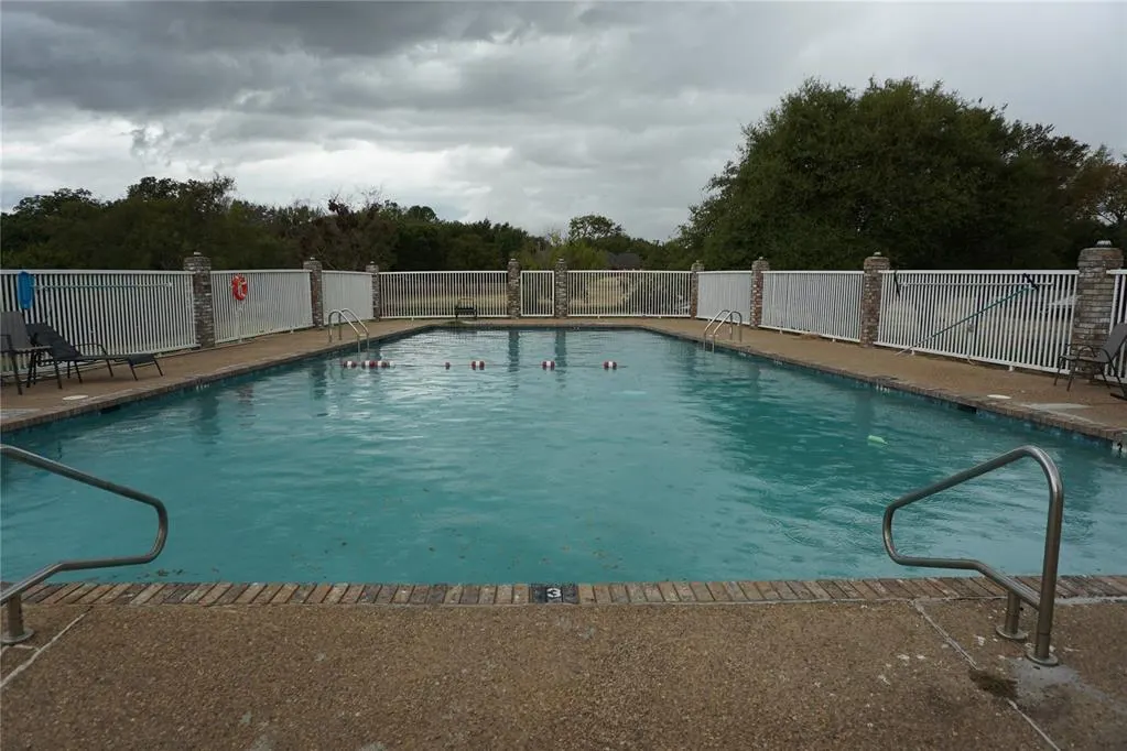 Photo 10 — 1935 Live Oak Drive, Kingston, OK 73439
