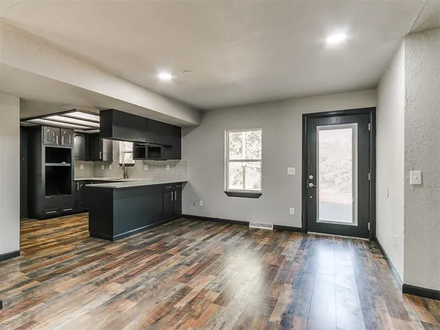 Photo 6 — 10200 Puppet Alley, Jones, OK 73049