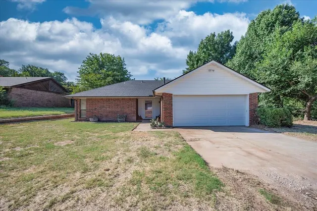 Photo 4 — 13605 Jacqueline Drive, Crescent, OK 73028