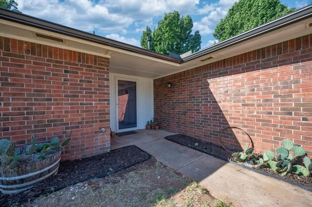 Photo 5 — 13605 Jacqueline Drive, Crescent, OK 73028