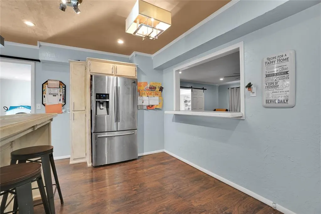 Photo 11 — 110 E Hillcrest Lane, Hobart, OK 73651