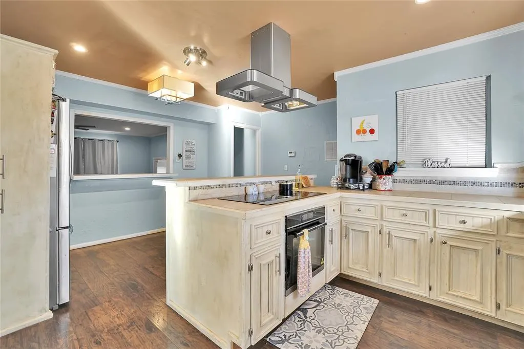 Photo 14 — 110 E Hillcrest Lane, Hobart, OK 73651
