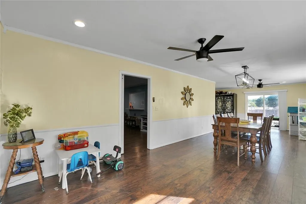 Photo 19 — 110 E Hillcrest Lane, Hobart, OK 73651