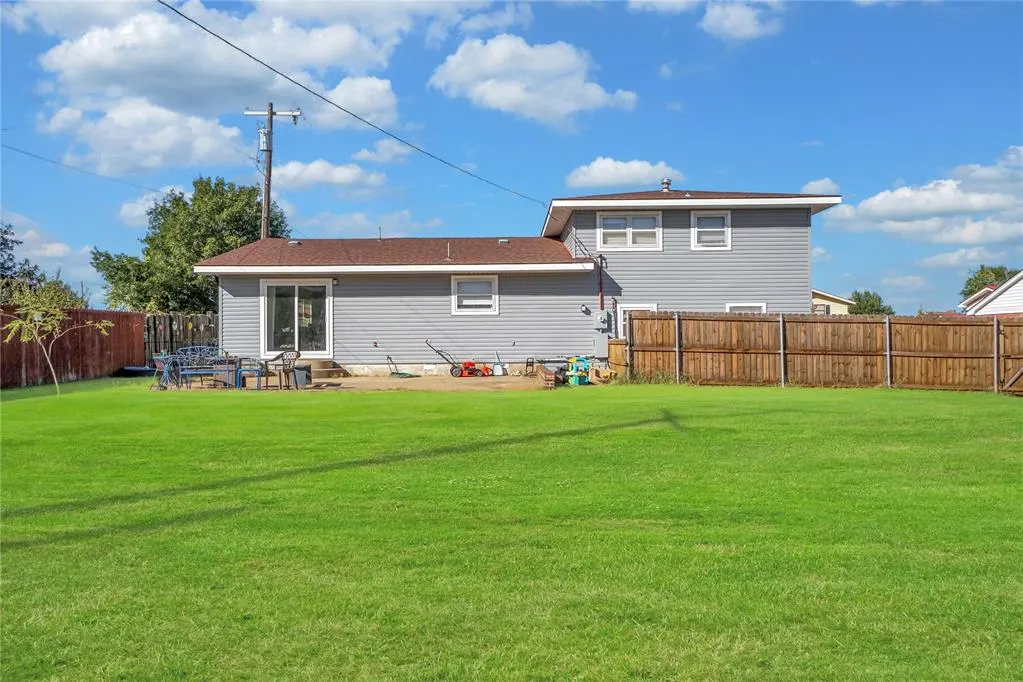 Photo 35 — 110 E Hillcrest Lane, Hobart, OK 73651